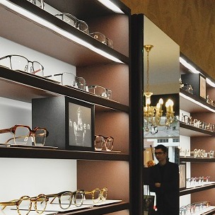 Top Vision Instore optical lighting in shelf