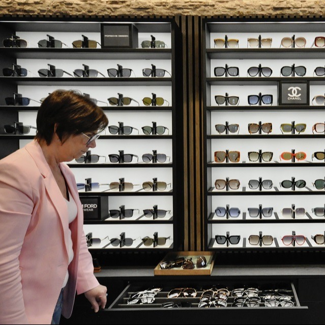 Top Vision Instore eyeglass display cabinet